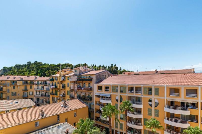 Penthouse - 182 m² - 5 pièces