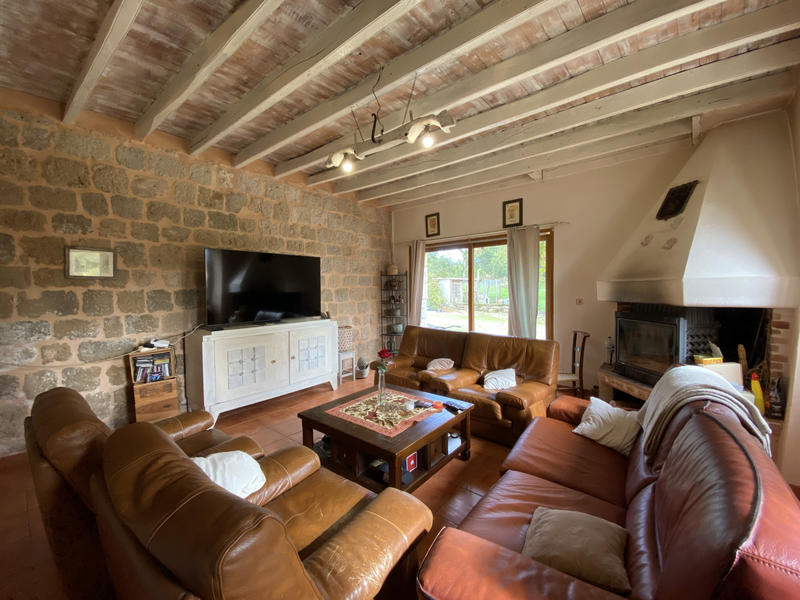 Maison - 220 m² - 8 pièces