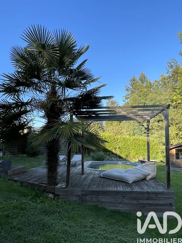 Maison - 200 m² - 7 pièces