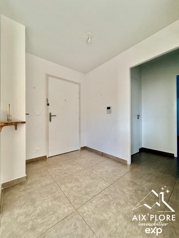 Appartement - 77 m² - 3 pièces