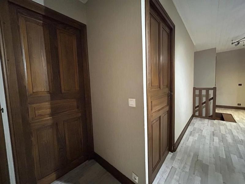 Maison - 204 m² - 6 pièces