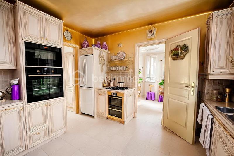 Maison - 136 m² - 7 pièces