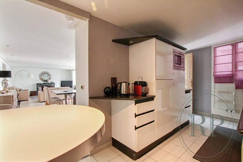 Appartement - 95 m² - 3 pièces