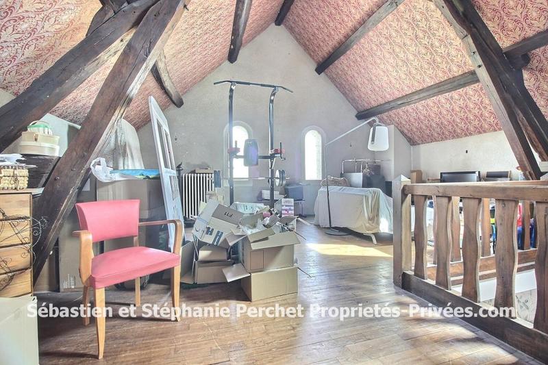 Maison - 233 m² - 8 pièces