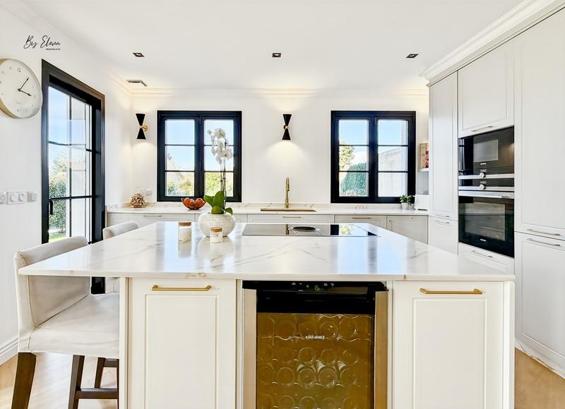 Maison - 139 m² - 6 pièces