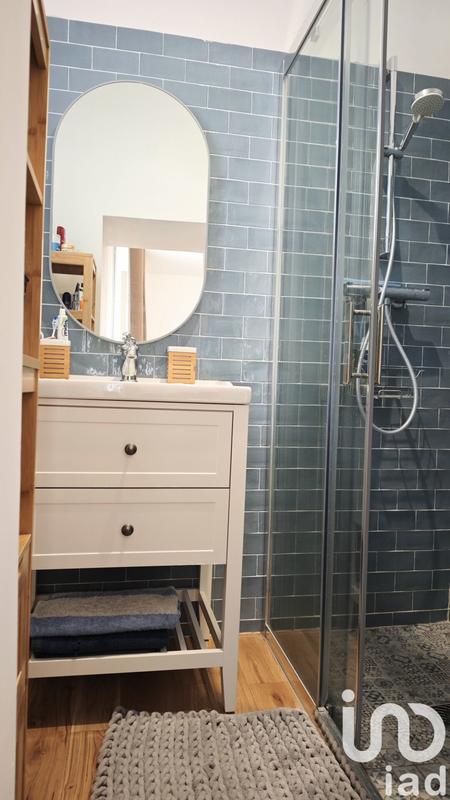 Maison - 240 m² - 10 pièces