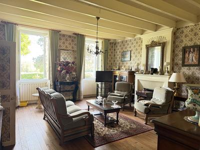 Maison - 338 m² - 11 pièces