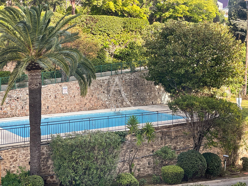 Appartement - 95 m² - 3 pièces