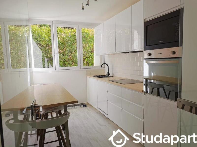 Chambre - 9 m² - 1 pièce