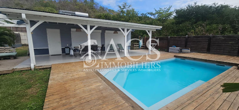 Maison - 102 m² - 4 pièces