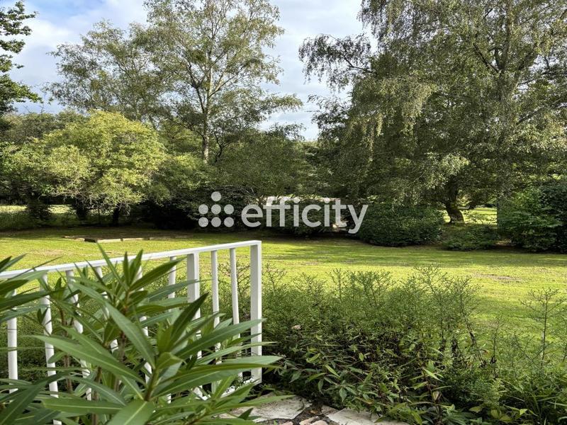 Maison - 200 m² - 9 pièces