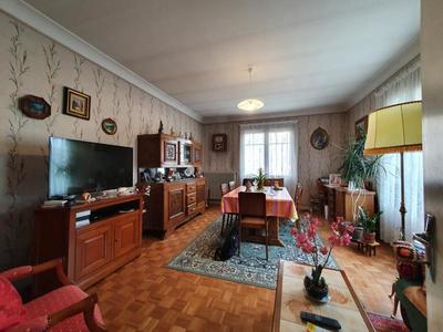 Maison - 110 m² - 7 pièces