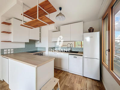 Appartement - 80 m² - 4 pièces