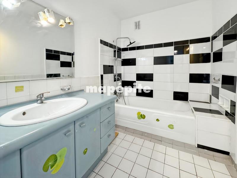 Appartement - 115 m² - 4 pièces