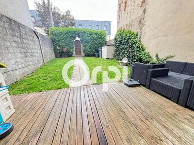 Maison - 90 m² - 3 pièces