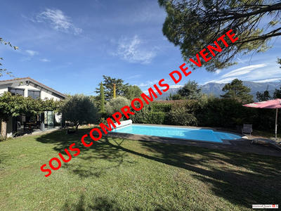 Maison - 180 m² - 6 pièces