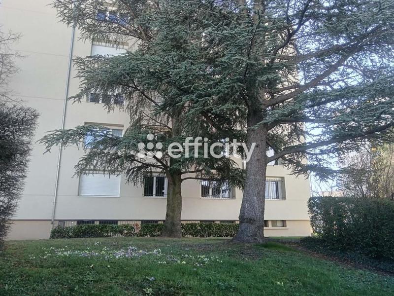 Appartement - 60 m² - 4 pièces