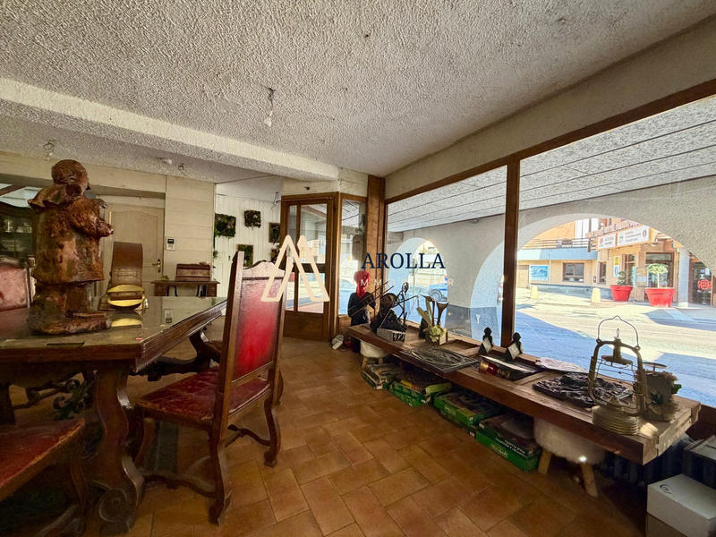 Local commercial - 76 m² - 3 pièces