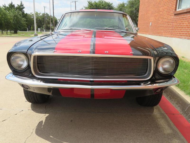 Ford Mustang coupé V8