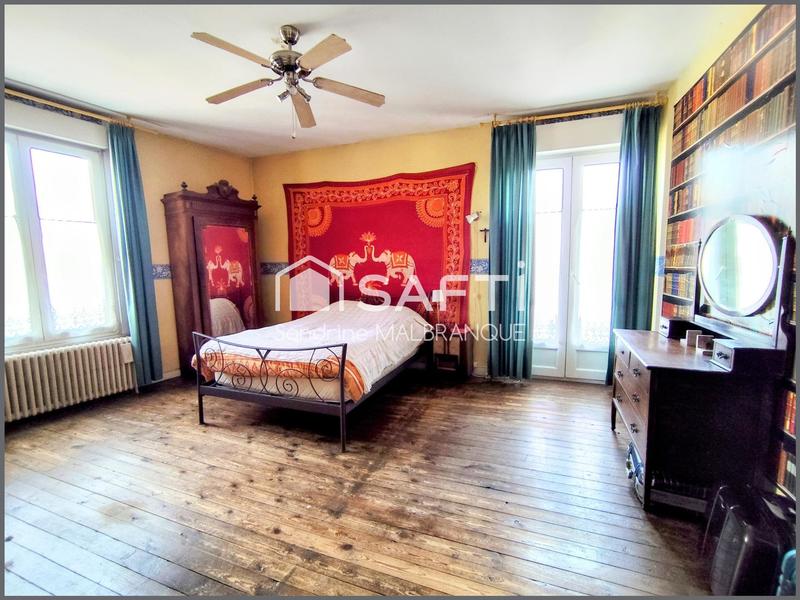 Maison - 247 m² - 6 pièces