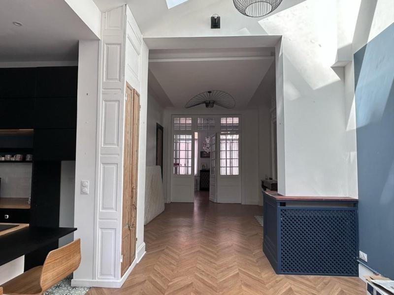 Maison bourgeoise - 201 m² - 5 pièces