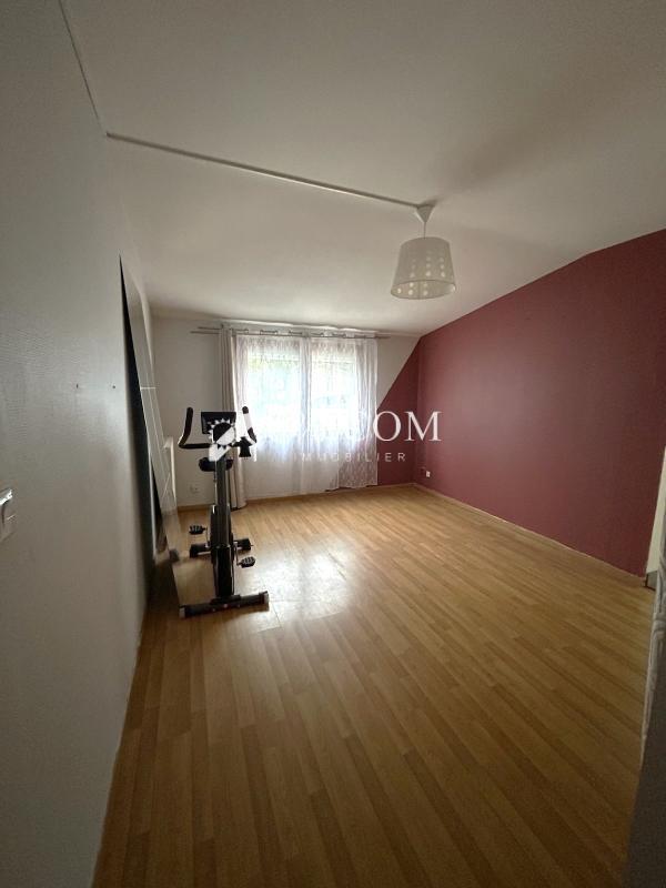 Maison - 166 m² - 7 pièces