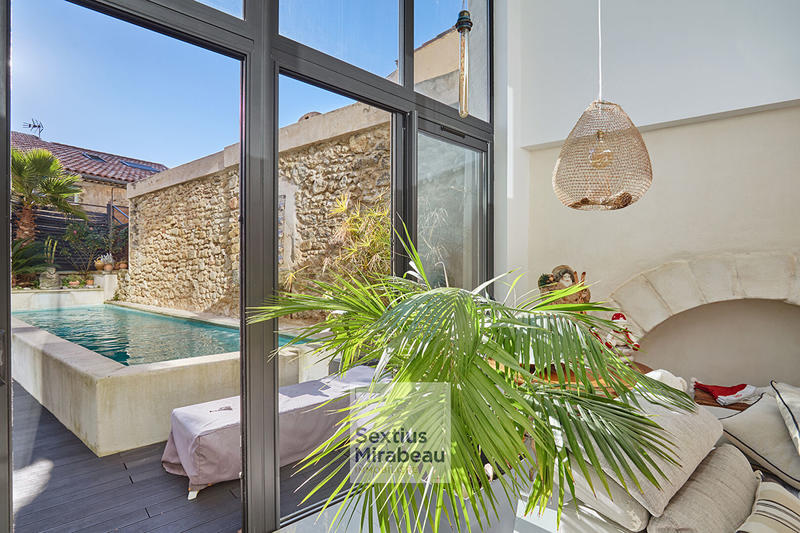 Maison - 288 m² - 5 pièces