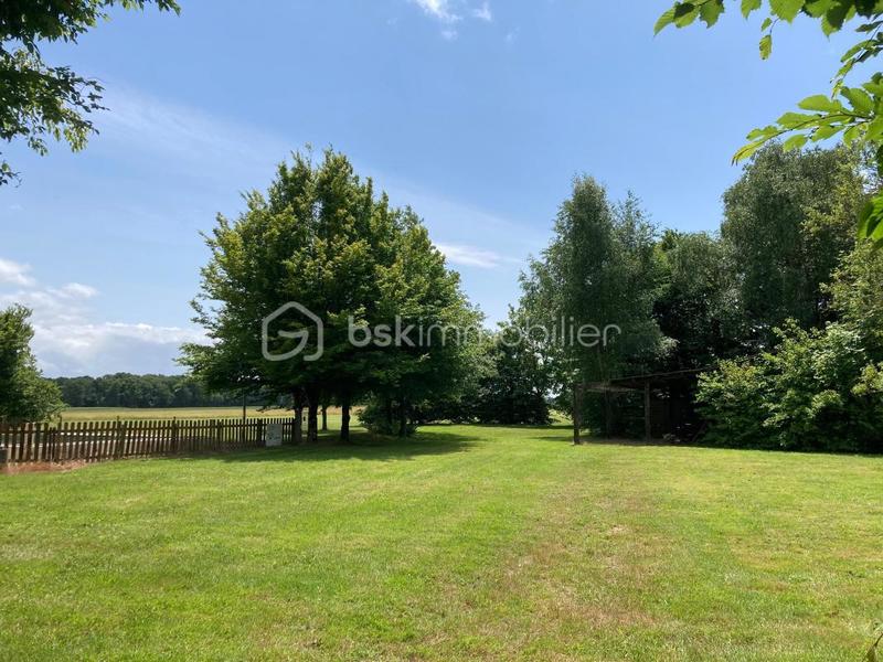 Propriété - 198 m² - 11 pièces