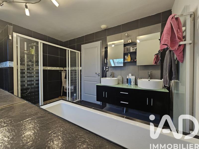 Maison - 160 m² - 6 pièces