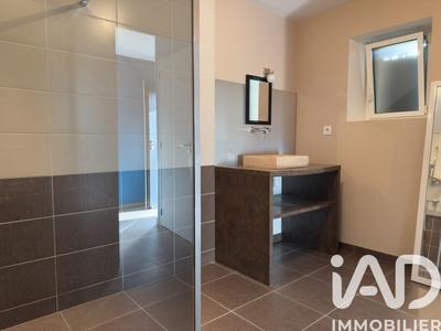 Maison - 97 m² - 3 pièces