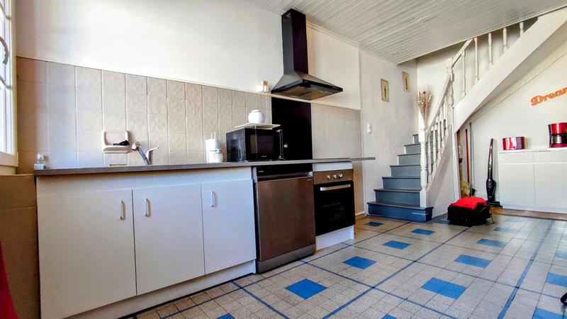 Maison - 110 m² - 8 pièces