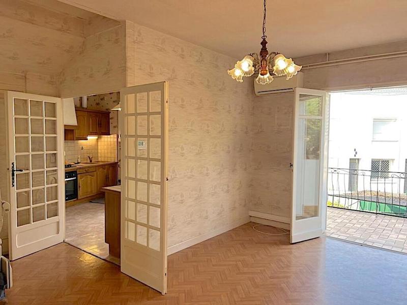 Maison - 93 m² - 6 pièces