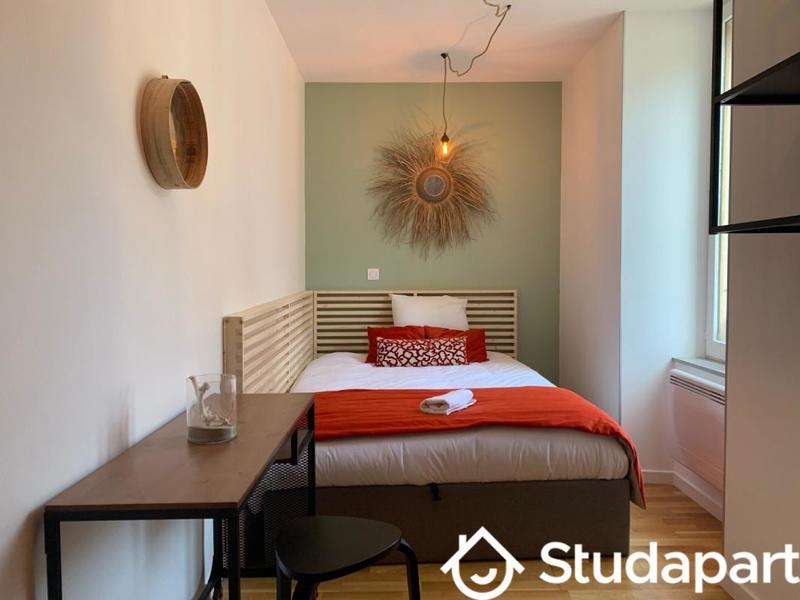 Chambre - 10 m² - 1 pièce