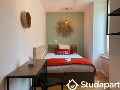 Chambre - 10 m² - 1 pièce