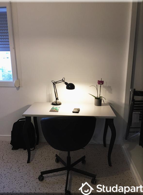 Chambre - 10 m² - 1 pièce