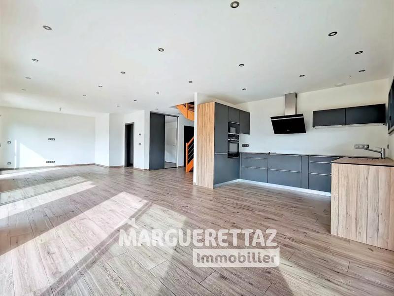 Maison - 155 m² - 7 pièces