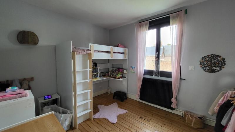 Maison - 240 m² - 7 pièces