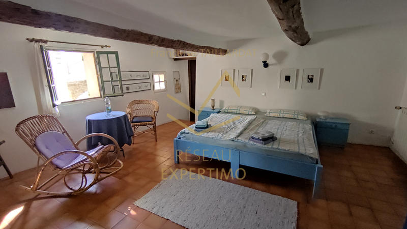 Maison - 205 m² - 7 pièces