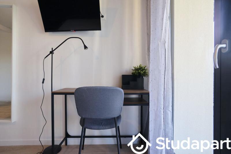 Chambre - 13 m² - 1 pièce