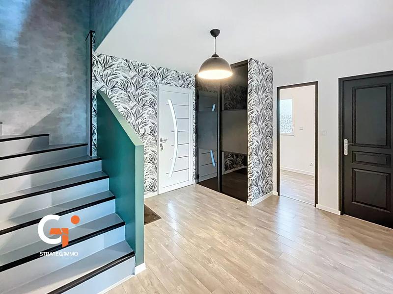 Maison - 205 m² - 7 pièces