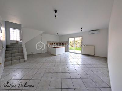 Maison jumelée - 69 m² - 3 pièces