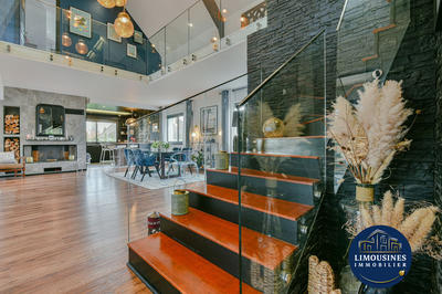 Villa - 322 m² - 11 pièces