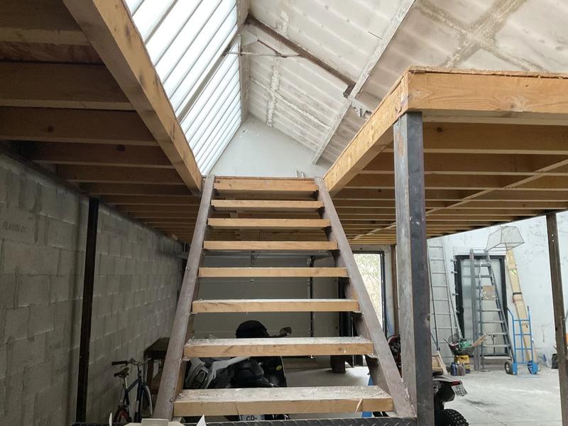 Loft - 237 m² - 2 pièces