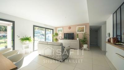 Villa - 130 m² - 6 pièces