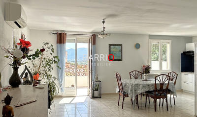 Maison - 170 m² - 7 pièces