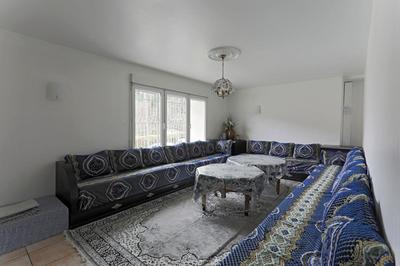 Maison - 250 m² - 10 pièces