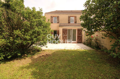 Maison - 80 m² - 5 pièces