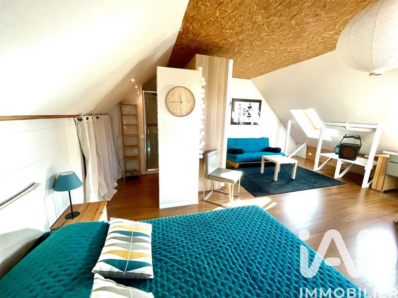 Maison - 236 m² - 7 pièces