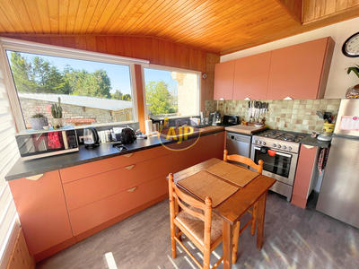 Maison - 94 m² - 5 pièces
