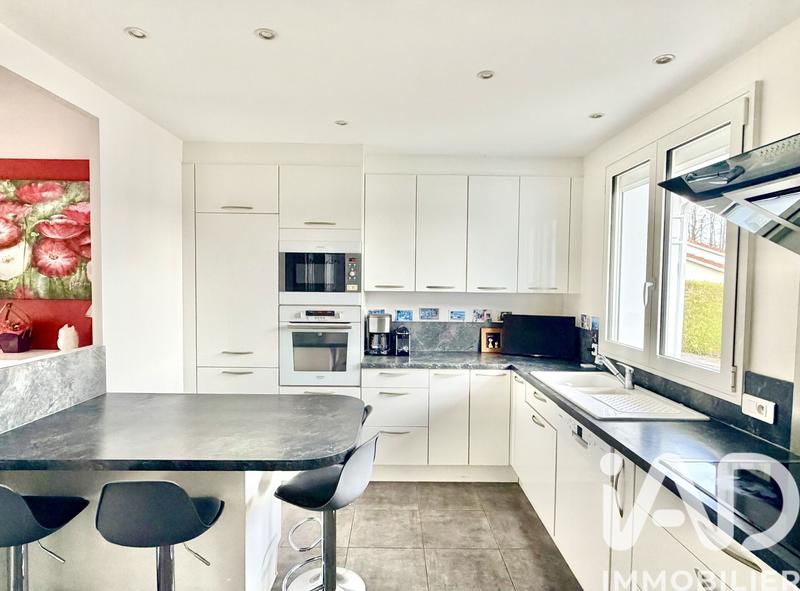 Maison - 101 m² - 5 pièces